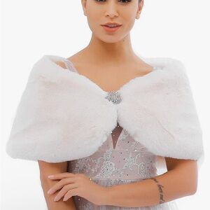 JAKAWIN Women’s Faux Rabbit Fur Wraps and Shawls Bride Wedding Fur